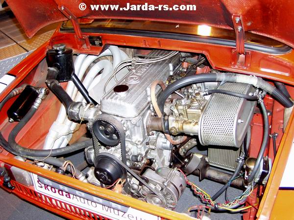 200rs motor - dvojitý karbes 